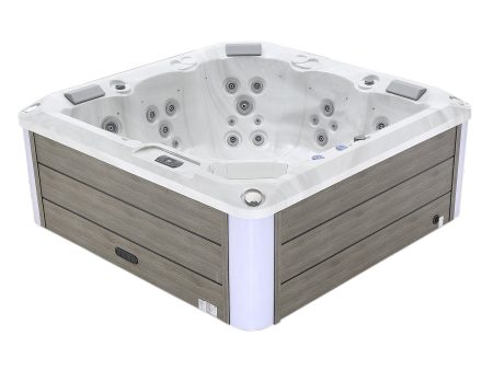 Luxury Freestanding 5-Person Square Outdoor Hot Tub Online Hot Sale